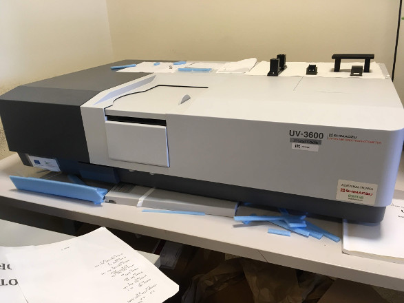 UV-3600 spectrophotometer Shimadzu